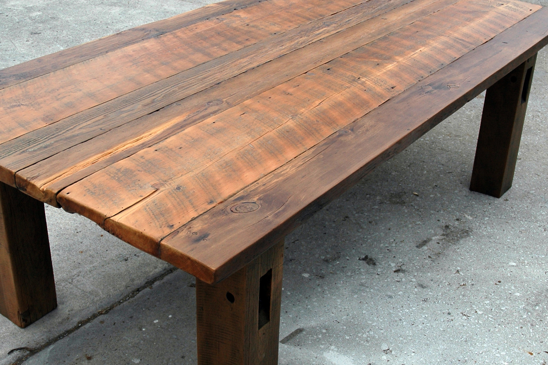 rough sawn kitchen table